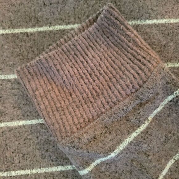 NWT MAURICE'S HAVEN COZY KNIT PURPLE STRIPED CREW NECK SWEATSHIRT SZ.XS - Picture 5 of 5